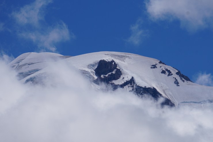 EE074D19-537C-4551-A3EB-A4F47E2E5C1A